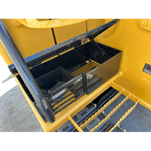 2018 Caterpillar 305.5E2-49157026