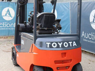 2013-toyota-8fbmt25-1489543-49157351