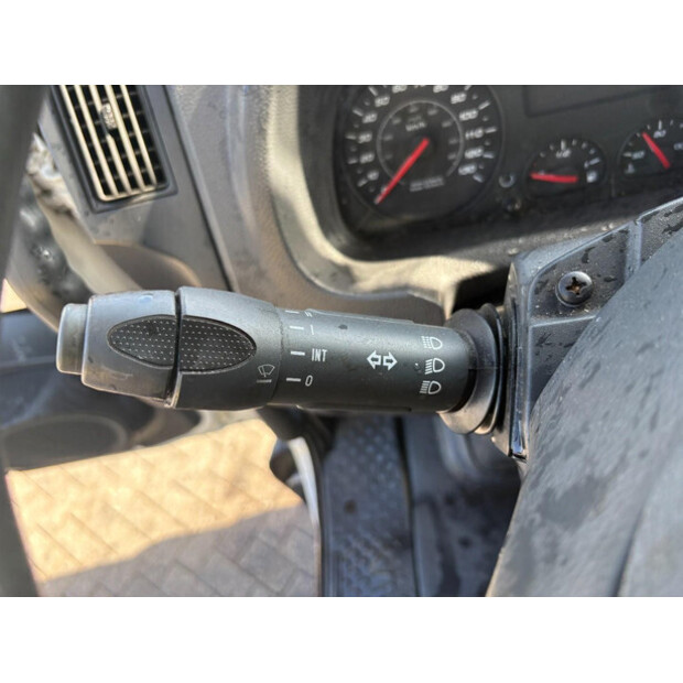 2015 Iveco Eurocargo-49159970