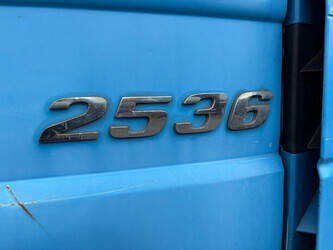 2004-mercedes-benz-actros-1489602-49160060