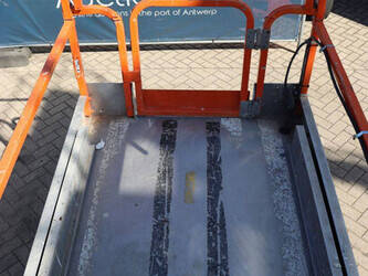 2006-jlg-2646es-1489615-49160459