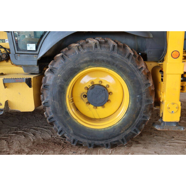 2017 New Holland B80B-SS-49160600