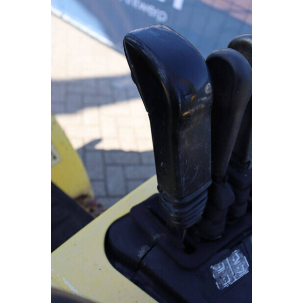 2003 Hyster H3.00XM-49161023