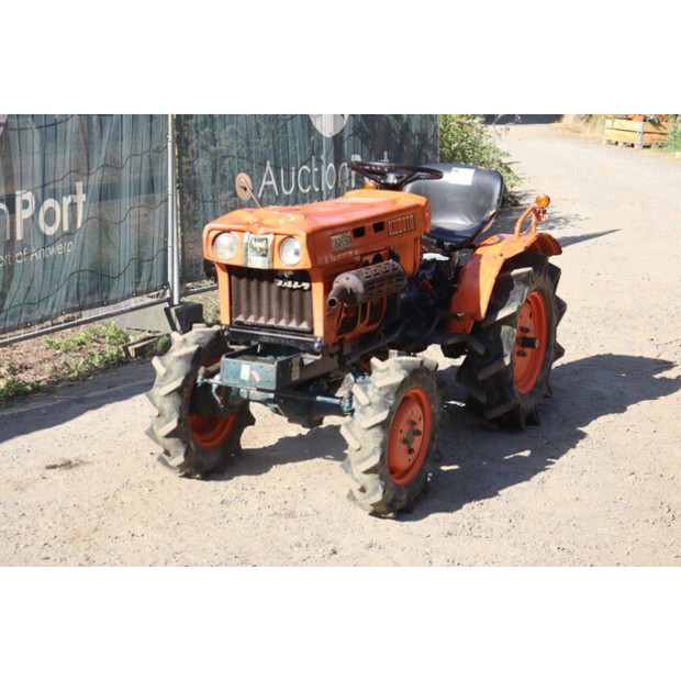 كوبوتا B7001-49161078