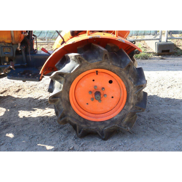 كوبوتا B7001-49161084