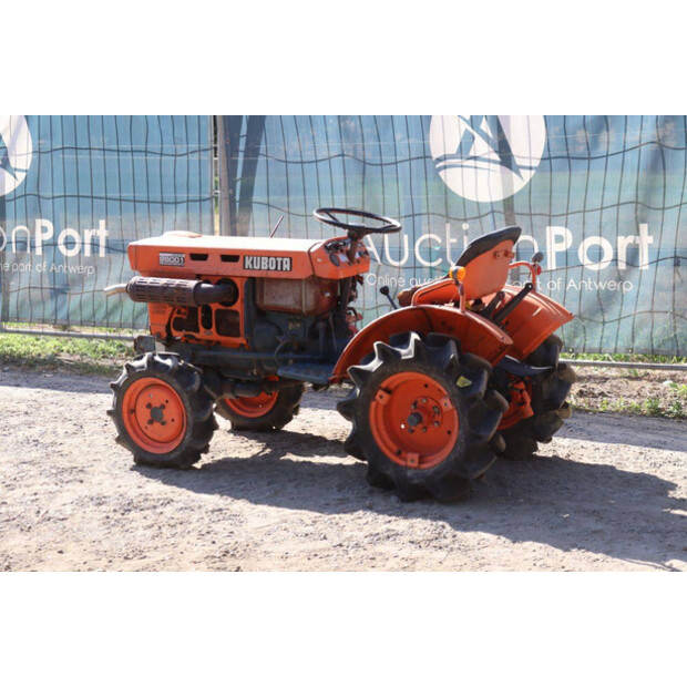 كوبوتا B6001-49161103