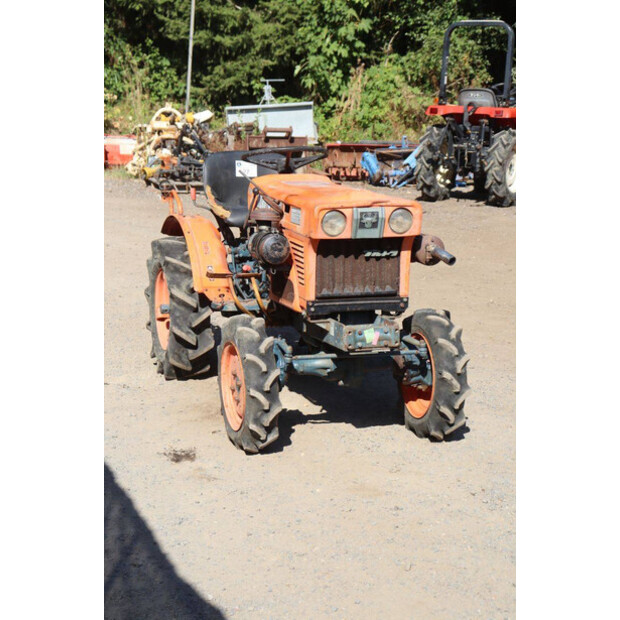 كوبوتا B6001-49161107