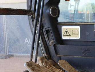 2013-jcb-js130lc-1489634-49161164