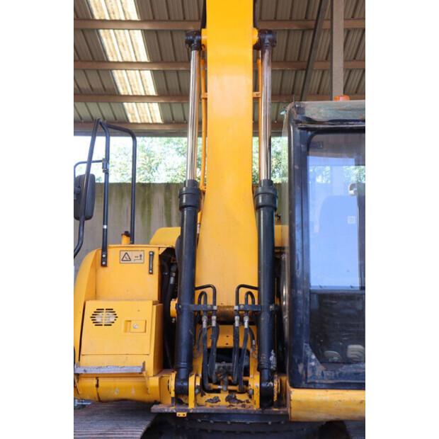 2013 JCB JS130LC-49161174