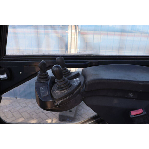 2006 ليندي H30D-49161282