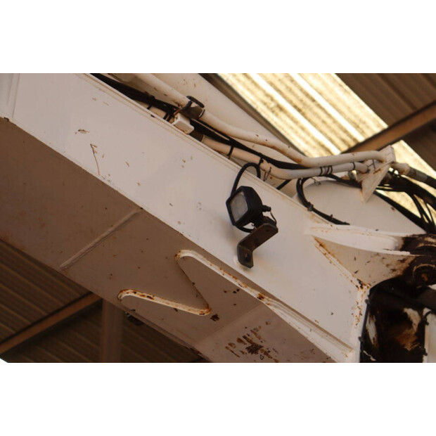 2013 Hyundai ROBEX 210LC-9-49161807