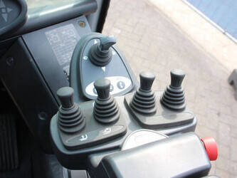 2019-still-rx-70-25-1489660-49162119