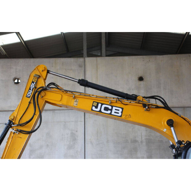 2015 JCB JS130LC-49162778