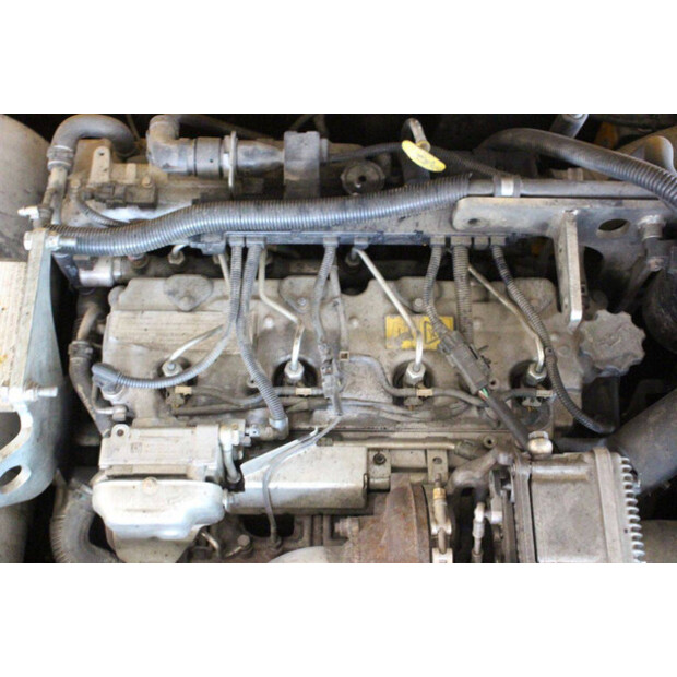 2015 JCB JS130LC-49162794