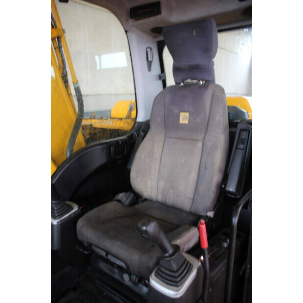 2015 JCB JS130LC-49162797