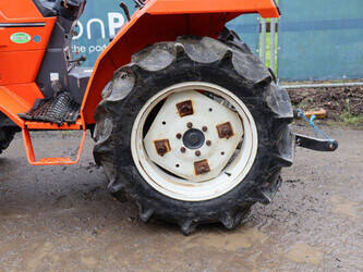 kubota-sunshine-l1-215-1489681-49162851