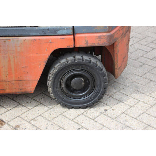 1993 NISSAN EH01A15U-49162884