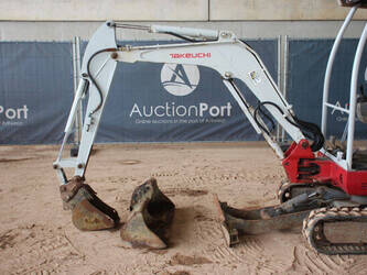 2014-takeuchi-tb219-1489683-49162912