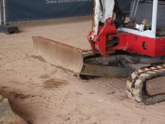 2014-takeuchi-tb219-1489683-49162940