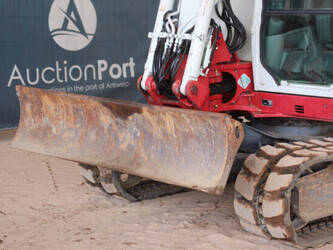 2013-takeuchi-tb285-1489687-49163064