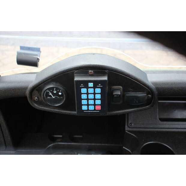 2019 EZ-GO RXV-49163207