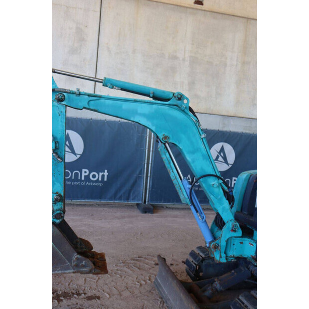 TAKEUCHI TB20R-49163296