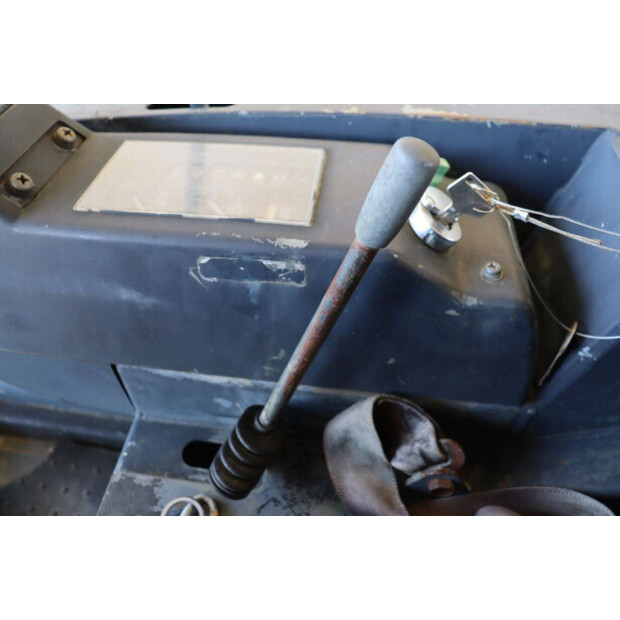 TAKEUCHI TB20R-49163318