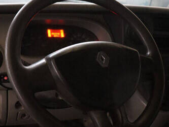 2005-renault-master-dci120-1489702-49163502