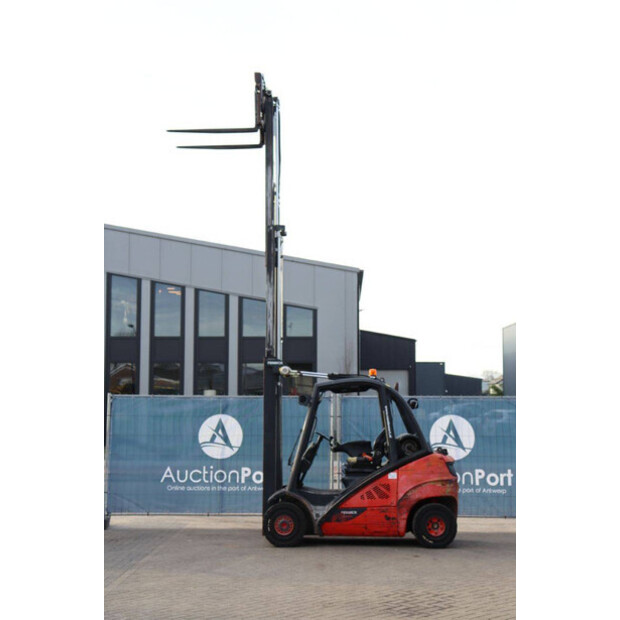 2013 Fenwick-Linde H25T-02-49163826