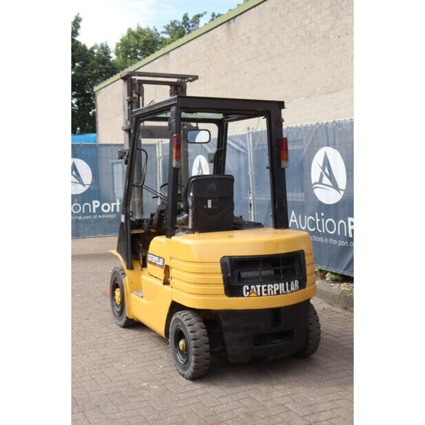 1995 Caterpillar DP25-49163966