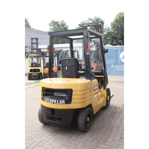 1995 Caterpillar DP25-49163968
