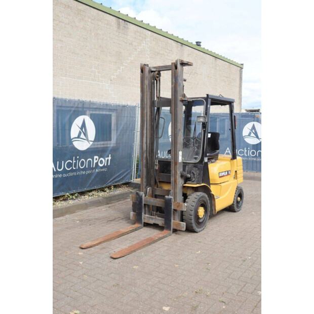1995 Caterpillar DP25-49163971