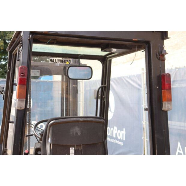 1995 Caterpillar DP25-49163979