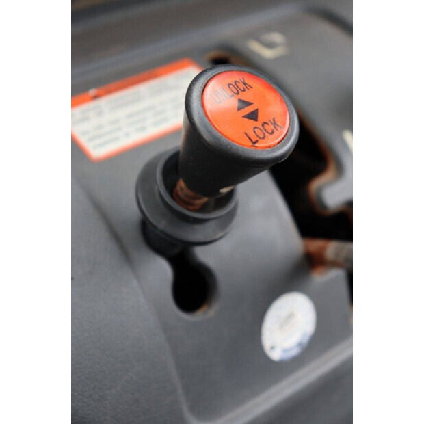 2017 كيوتي MEC2210-49164030