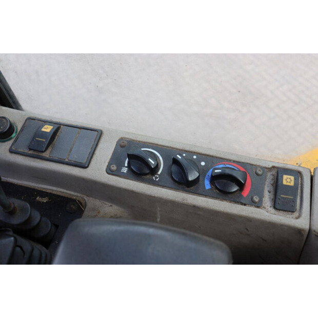 2001 JCB 426HT-49164107