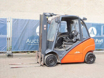 صورة ل رافعات 2006 ليندي H25D