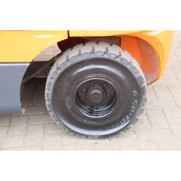 2013 Doosan D30S-5-49164348