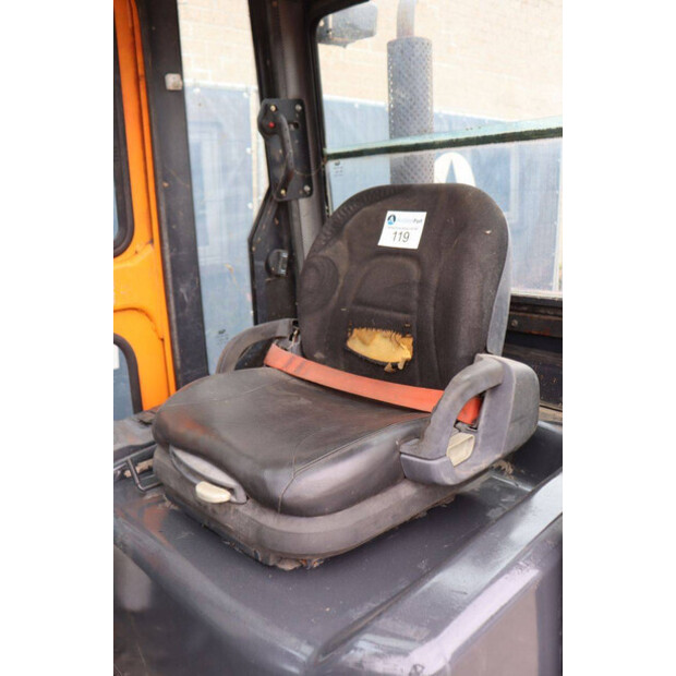 2013 Doosan D30S-5-49164354