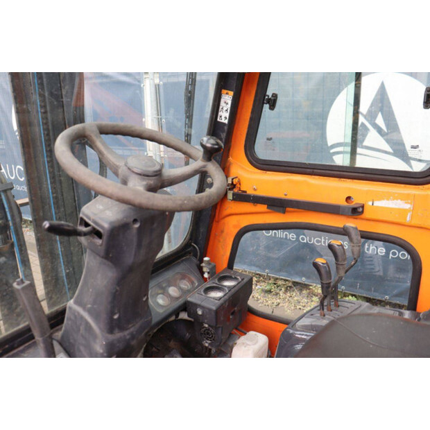 2013 Doosan D30S-5-49164355