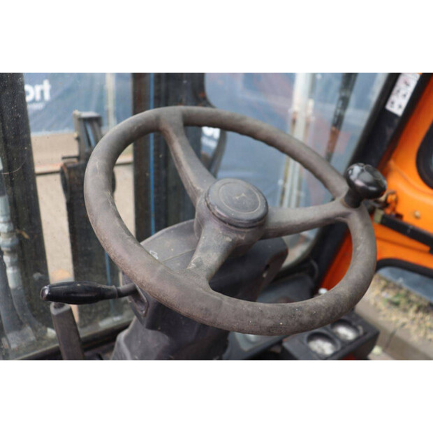 2013 Doosan D30S-5-49164357