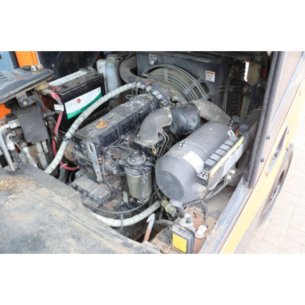 2013 Doosan D30S-5-49164364