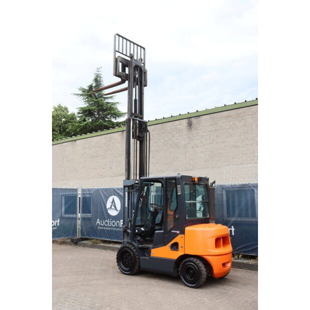 2013 Doosan D30S-5-49164367