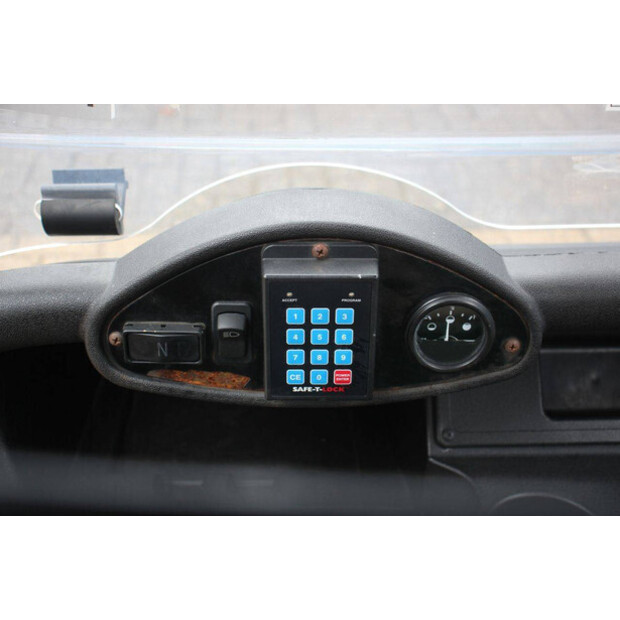 2019 EZ-GO RXV-49164982