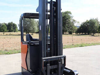 2019-linde-r14-01-49164990