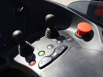 2019-linde-r14-01-49165005