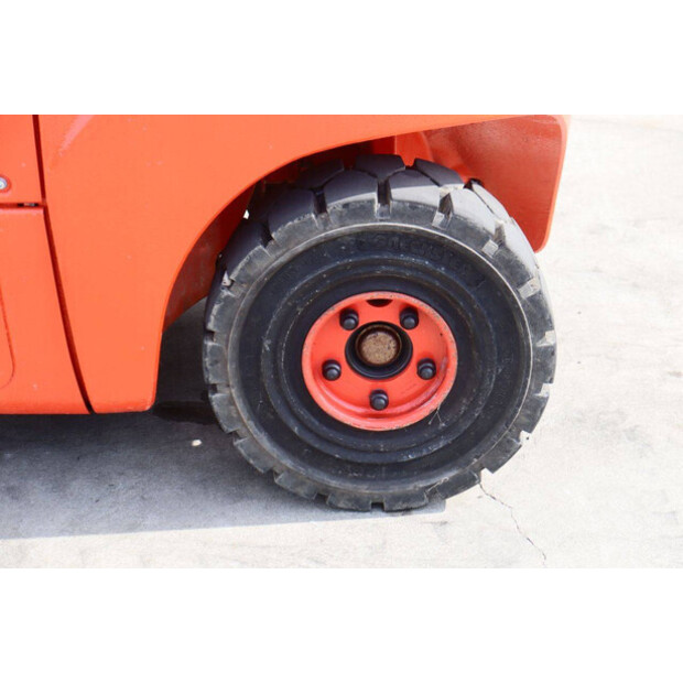 2013 Fenwick-Linde H30D-02-49165136