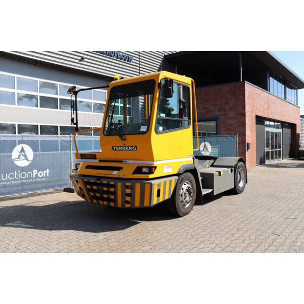 2018 Terberg YT222-49165207