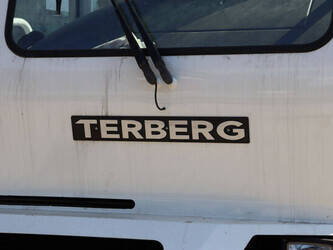 2019-terberg-yt180-49165363