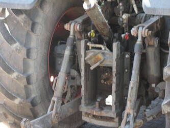 2011-claas-axion-930-49166232