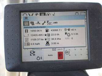 2011-claas-axion-930-49166246